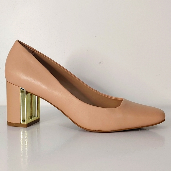 DKNY Shoes - Picture 3 of 9